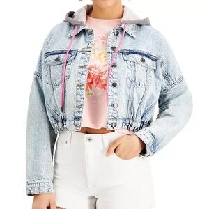 Macy’s Tinseltown Juniors Cotton Hooded Denim Jacket Size Medium